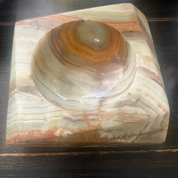 Vintage 1970s Extra Large Onyx Ashtray - Picture 3 of 4